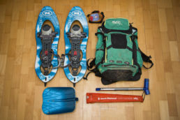 Downthehill Snowride - Ungewöhnliches Gepäck für eine Mountainbiketour