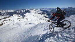 Downthehill Snowride - Spitzkehren im Winter
